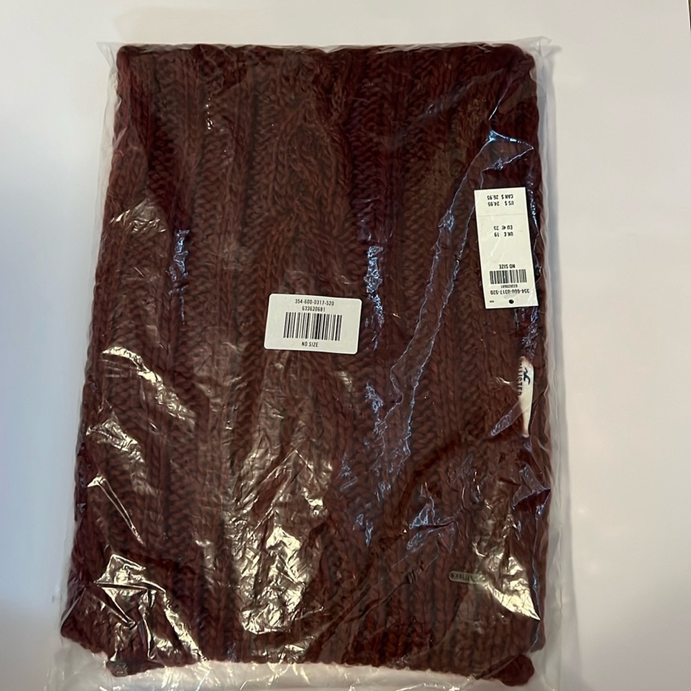 Hollister Burgundy Infinity Scarf NWT